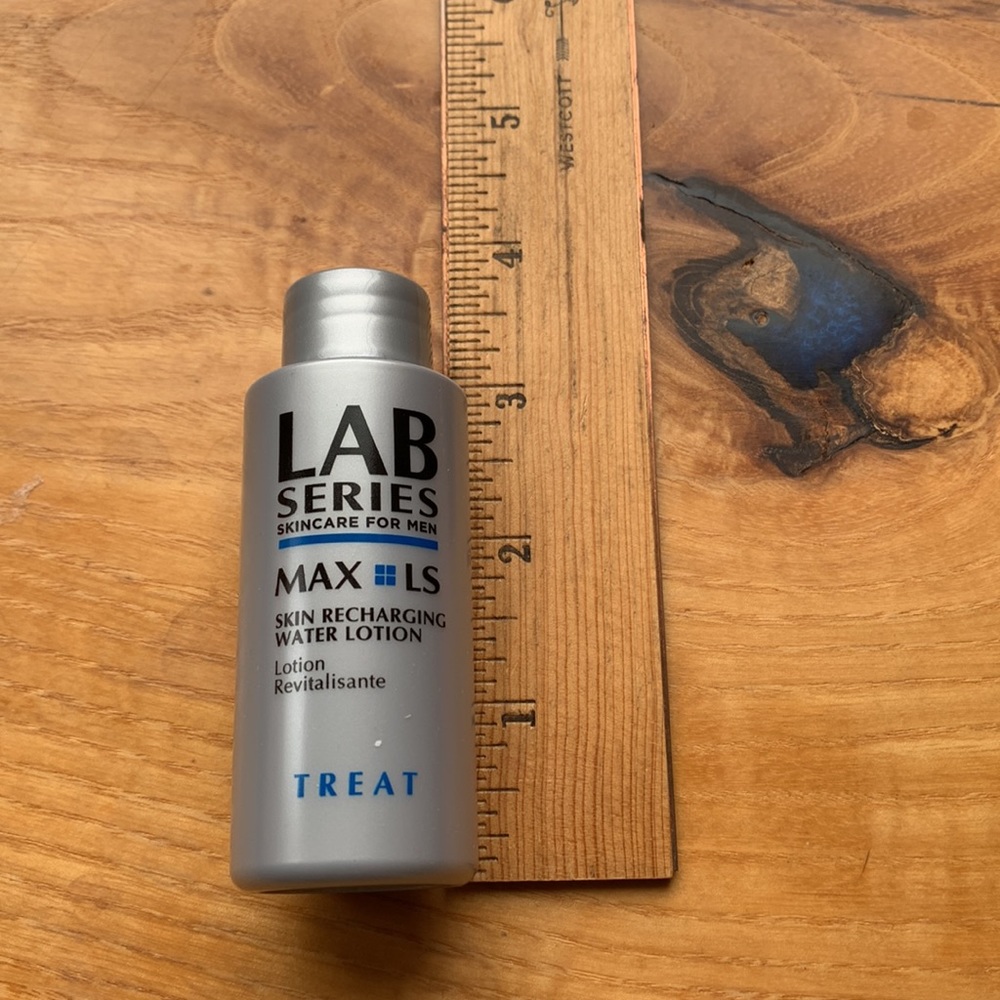 $12 or free 🎁 with purchase. MAX LS skin recharging water lotion for men - Picture 2 of 3